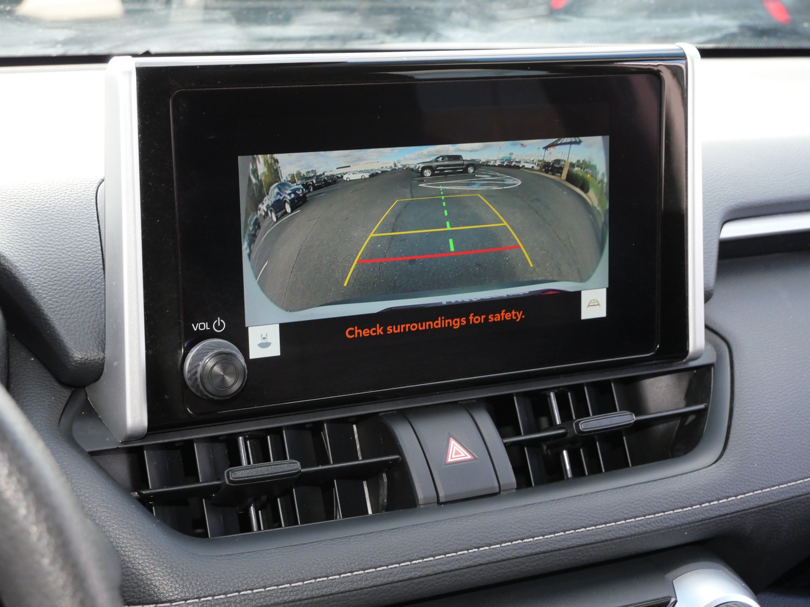 Certified 2025 Toyota RAV4 LE AWD/4WD image 28
