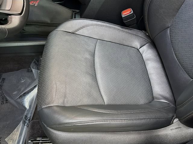 Used 2025 Toyota Sienna Platinum AWD/4WD image 20