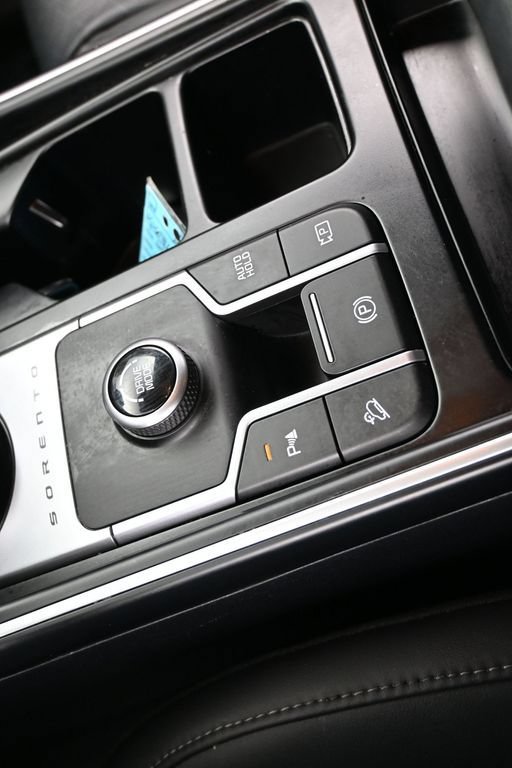 Used 2023 Kia Sorento EX FWD image 24