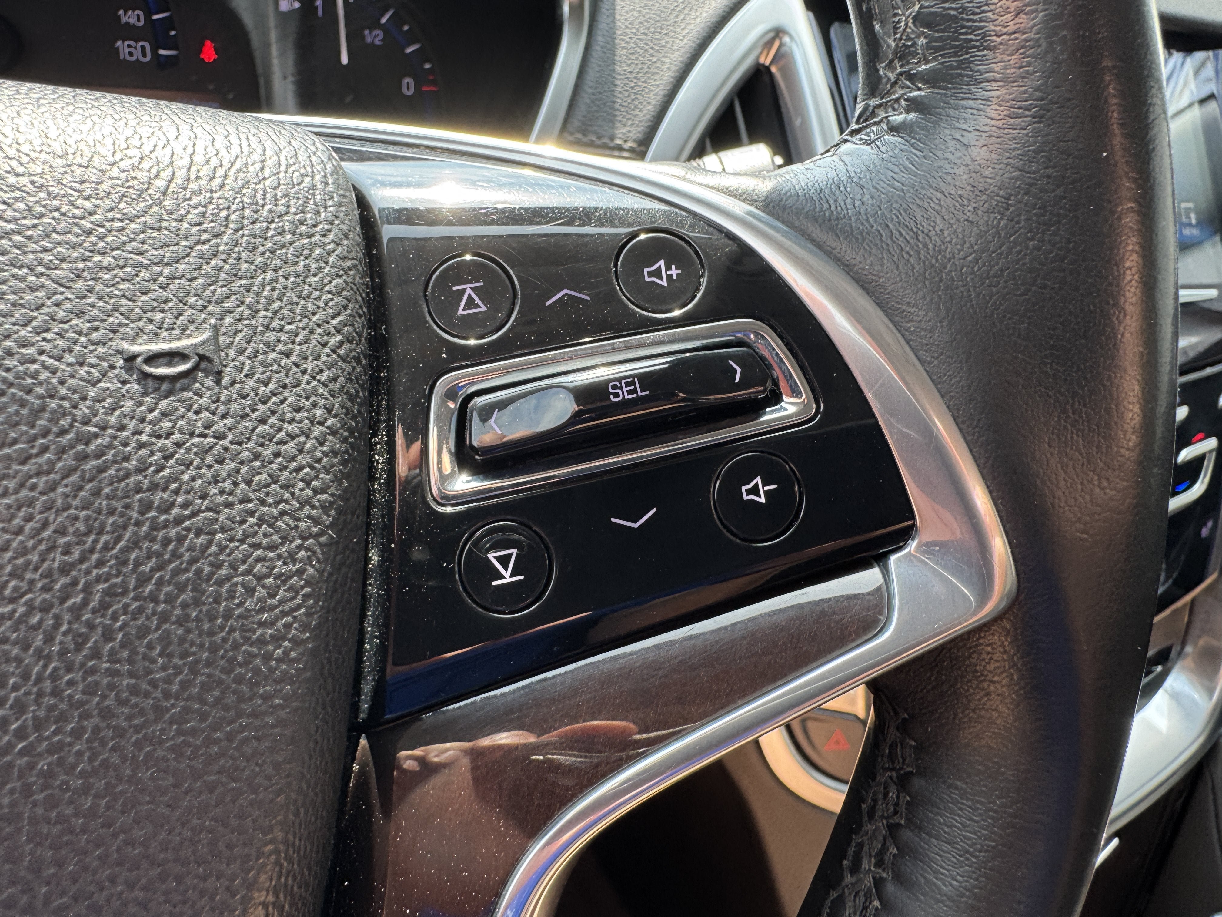 Used 2016 Cadillac SRX Luxury w/ Trailering Package AWD/4WD image 13