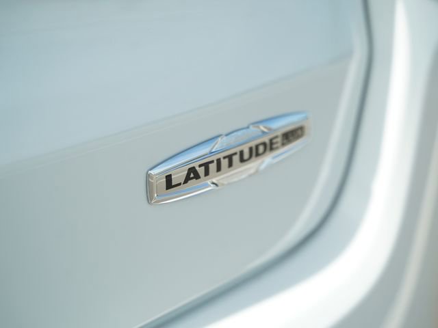 Used 2022 Jeep Compass Latitude AWD/4WD image 40
