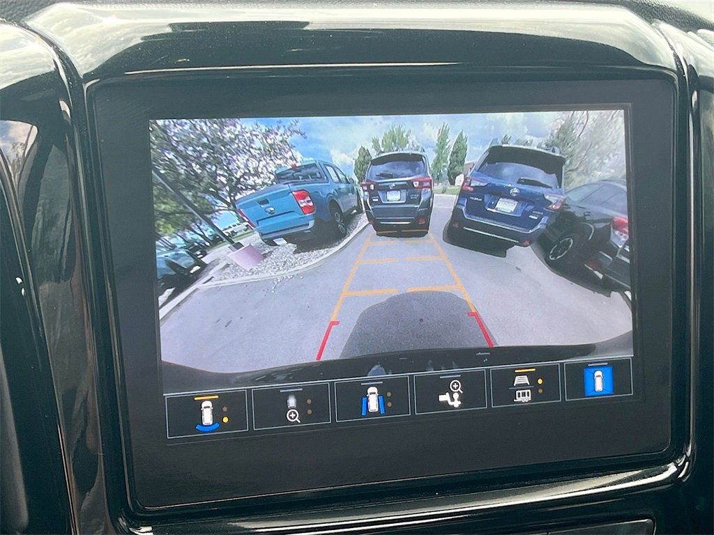 Used 2023 Chevrolet Traverse RS image 14