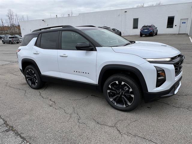 New 2026 Chevrolet Equinox RS image 8