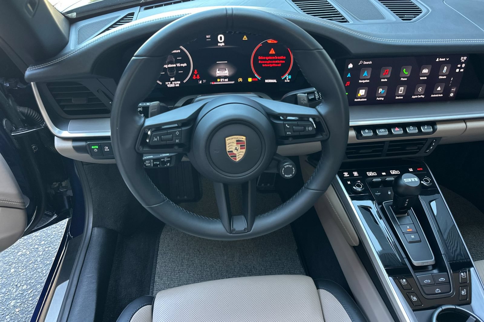 Used 2025 Porsche 911 Carrera RWD image 17