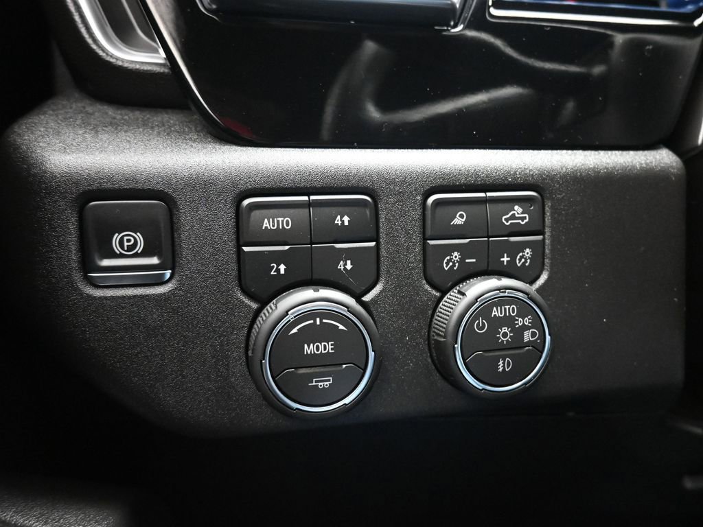 Used 2025 Chevrolet Silverado 2500 High Country image 34