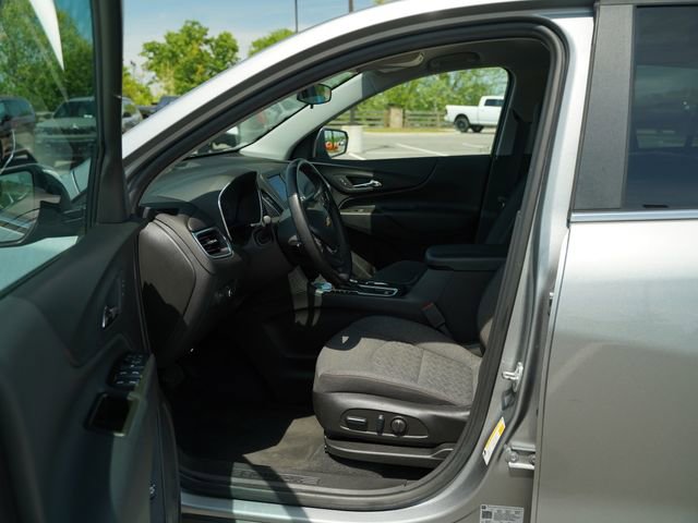 Used 2024 Chevrolet Equinox LT FWD image 12