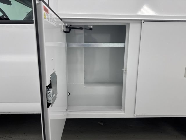 New 2026 Chevrolet Express 3500 w/ Power Convenience Package RWD image 21