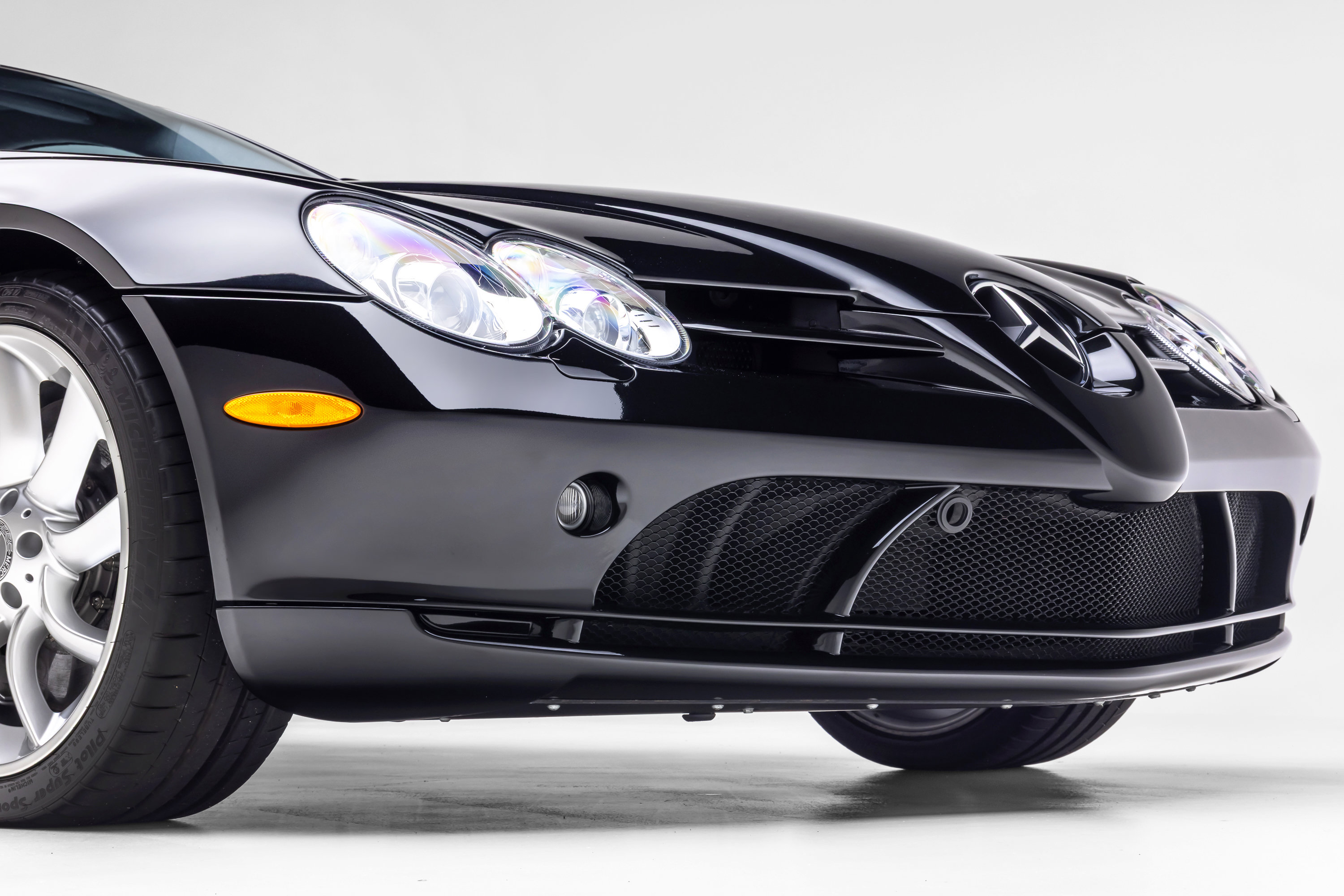 Used 2005 Mercedes-Benz SLR image 18