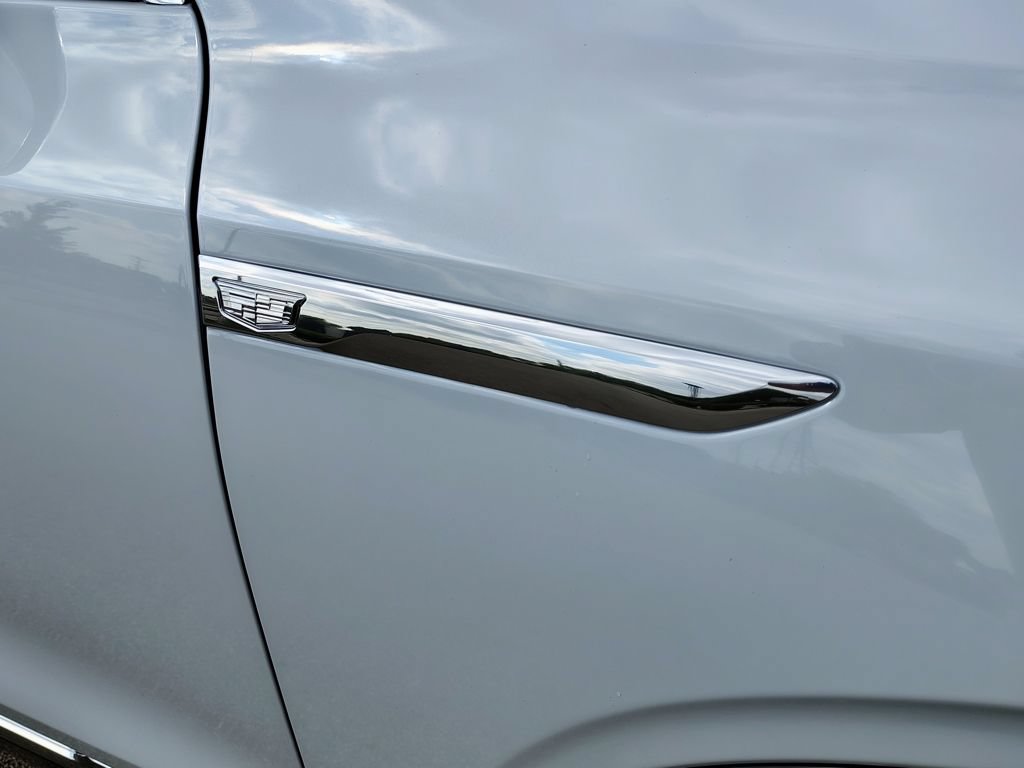 New 2027 Cadillac Vistiq Premium Luxury AWD/4WD image 13