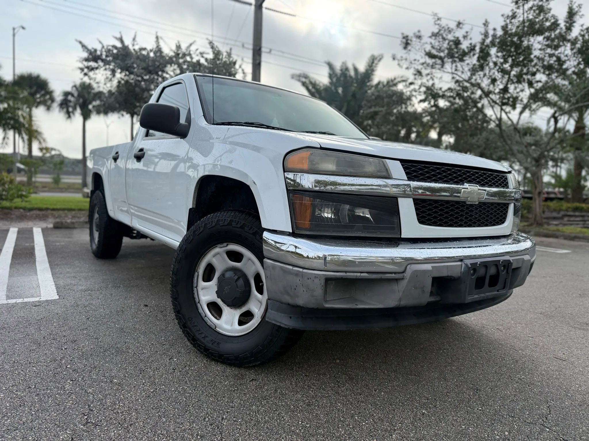 Used 2011 Chevrolet Colorado W/T w/ Mid Box Prep Package image 1