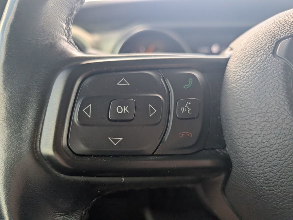 Used 2022 Jeep Gladiator Willys image 13