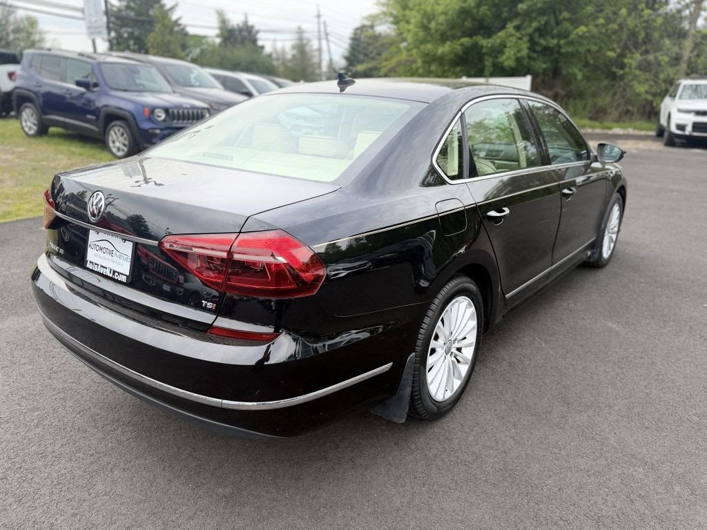 Used 2017 Volkswagen Passat 1.8T SE FWD image 3