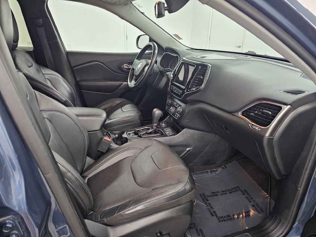Used 2020 Jeep Cherokee Limited AWD/4WD image 23
