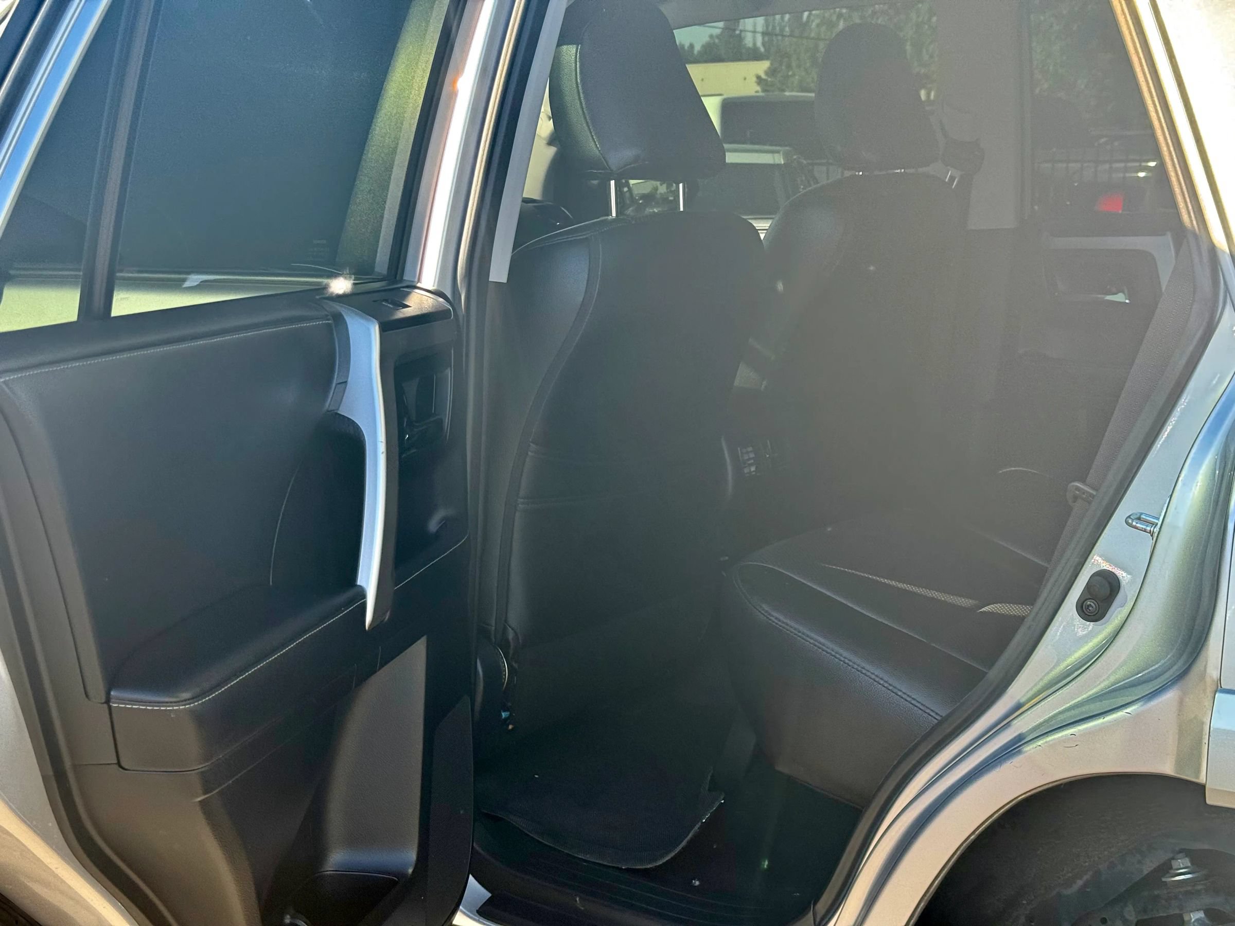 Used 2019 Toyota 4Runner SR5 AWD/4WD image 19