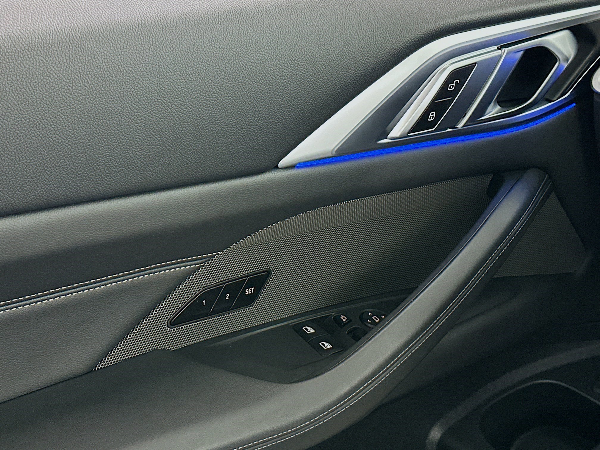 Used 2023 BMW M4 Coupe w/ Executive Package image 15