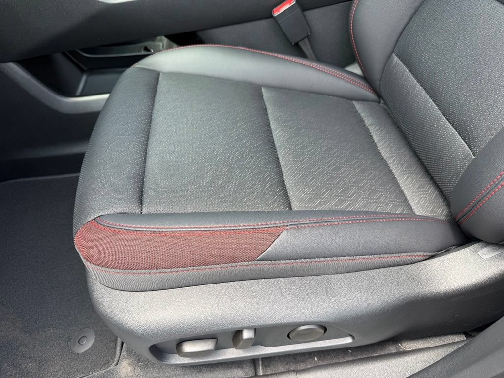 New 2027 Chevrolet Equinox RS FWD image 12