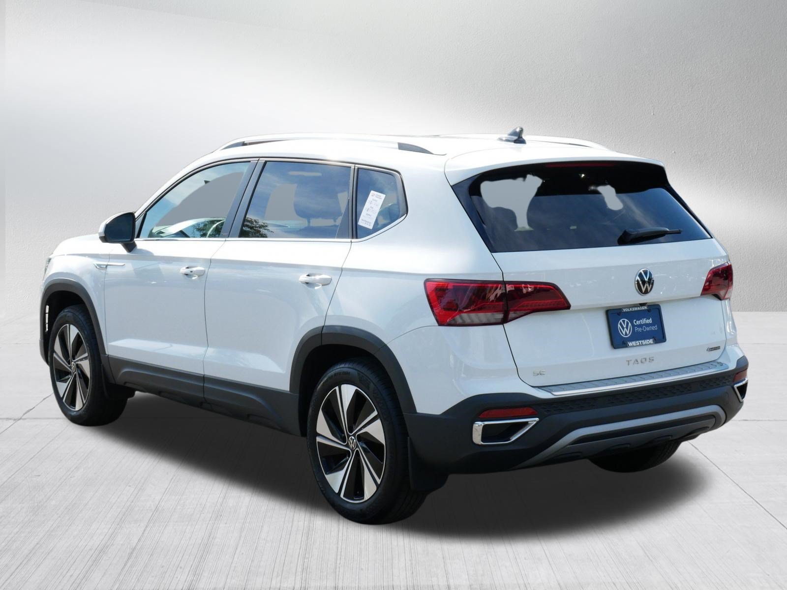 Certified 2024 Volkswagen Taos SE AWD/4WD image 5