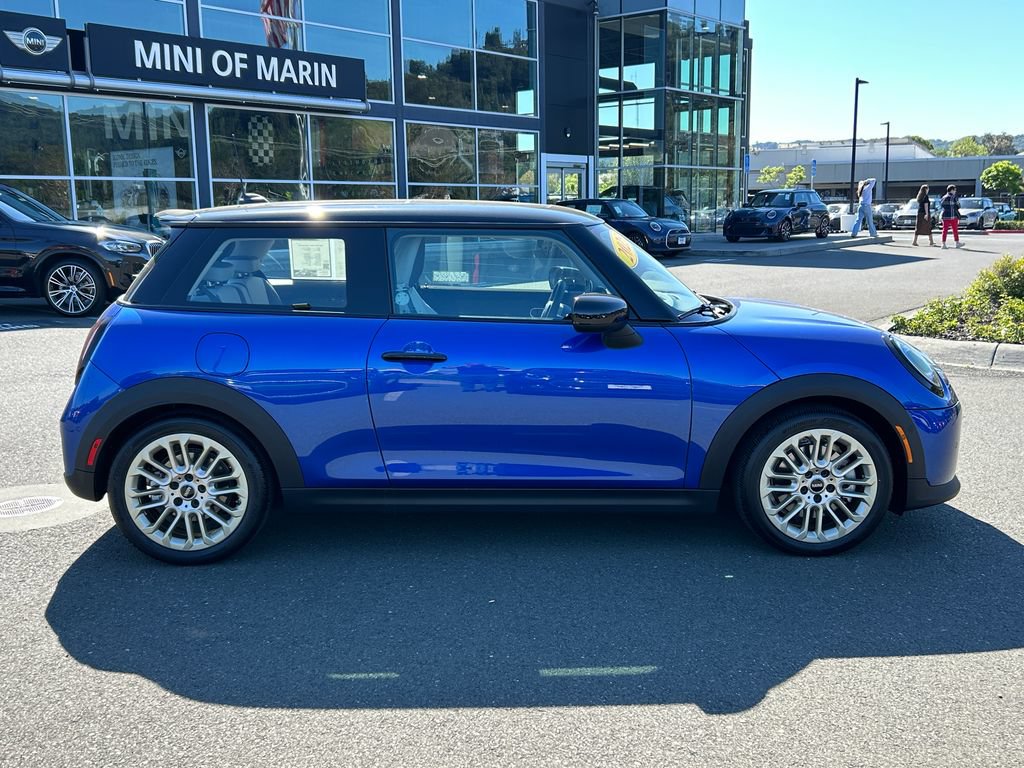 Used 2025 MINI Cooper S FWD image 6
