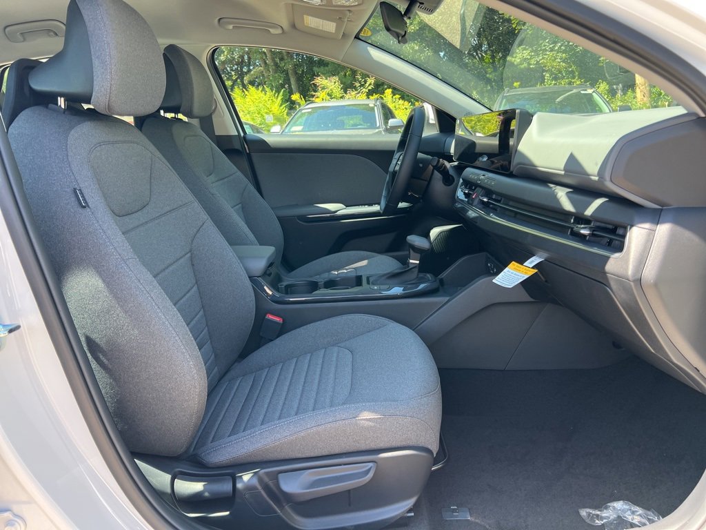 New 2025 Kia K4 EX image 14