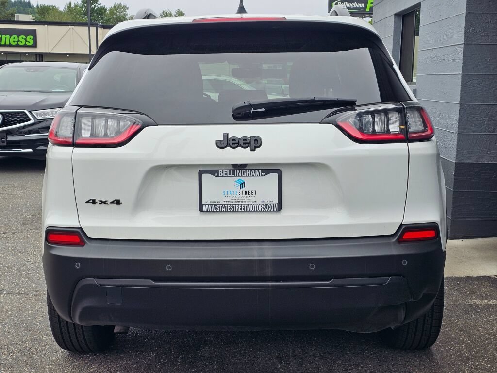 Used 2023 Jeep Cherokee Altitude Lux w/ Elite Group AWD/4WD image 4