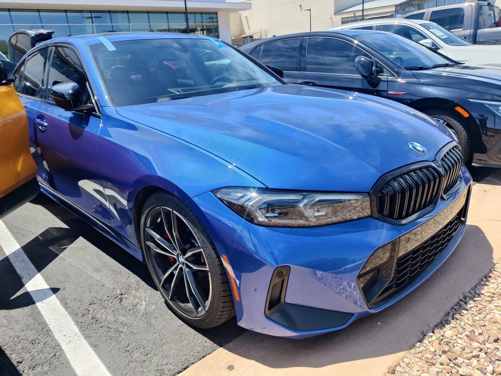 Used 2023 BMW 330i Sedan w/ M Sport Package RWD image 3