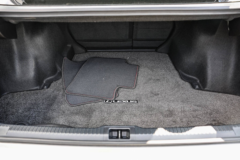 Used 2023 Lexus IS 350 F Sport w/ Navigation Package RWD image 29