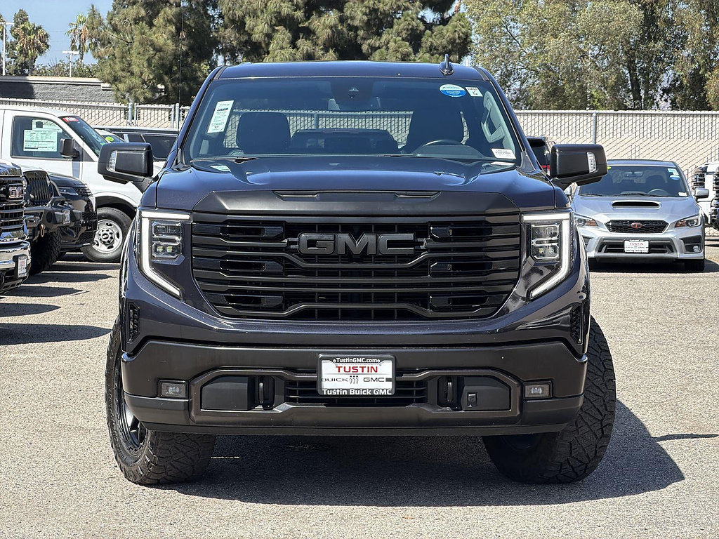 Used 2024 GMC Sierra 1500 SLT w/ Max Trailering Package AWD/4WD image 2