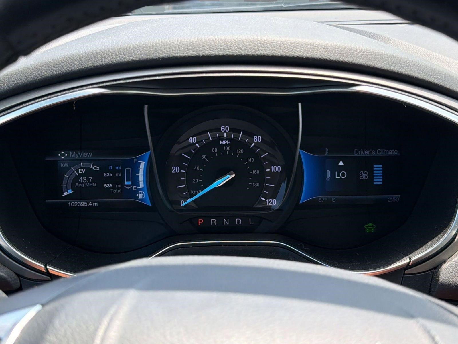 Used 2014 Ford Fusion Energi SE FWD image 18