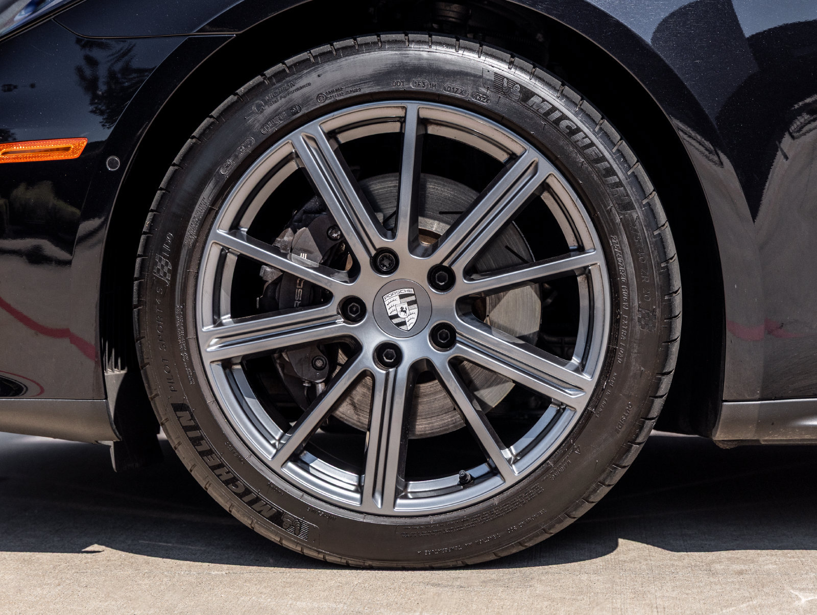 Certified 2025 Porsche Panamera image 14