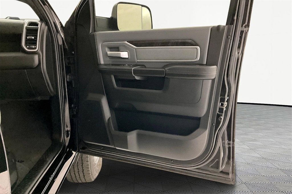 Used 2022 RAM 2500 Big Horn w/ Protection Group image 23