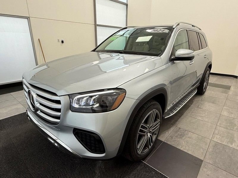 Certified 2024 Mercedes-Benz GLS 450 4MATIC image 6