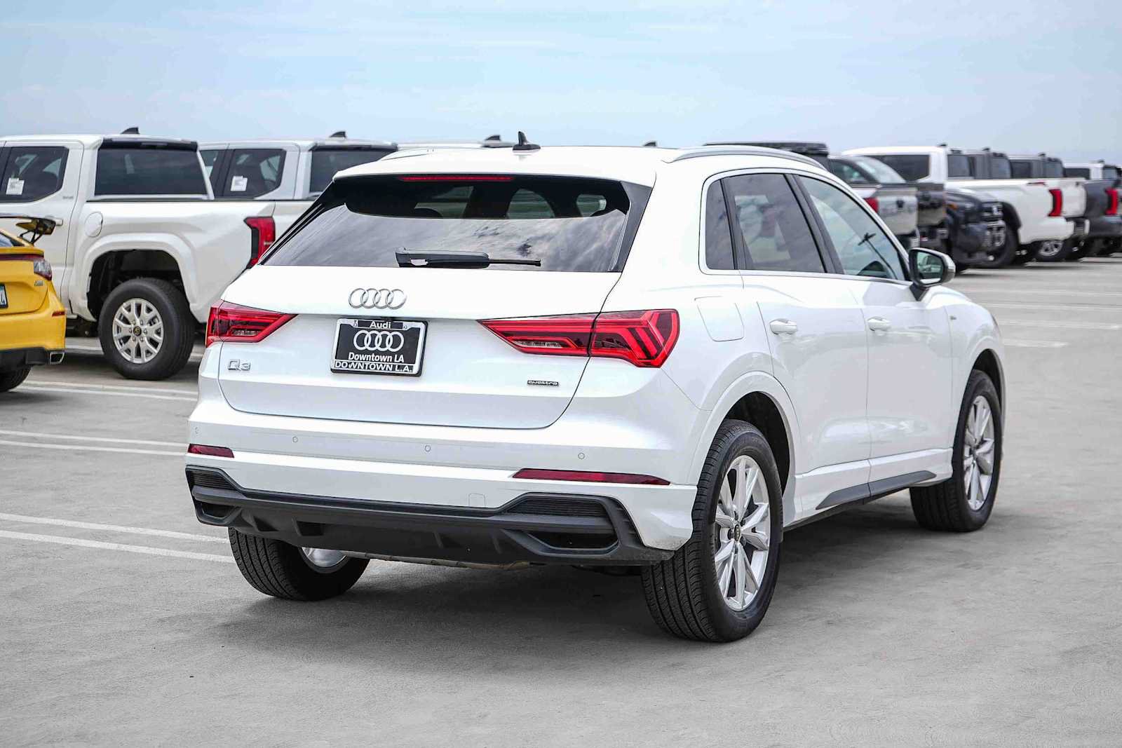 Used 2025 Audi Q3 2.0T Premium w/ Convenience Package AWD/4WD image 7