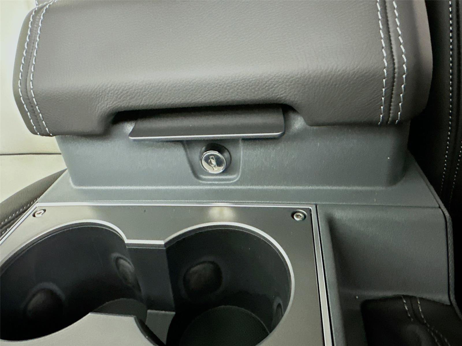 New 2025 INEOS Grenadier Fieldmaster Edition image 29