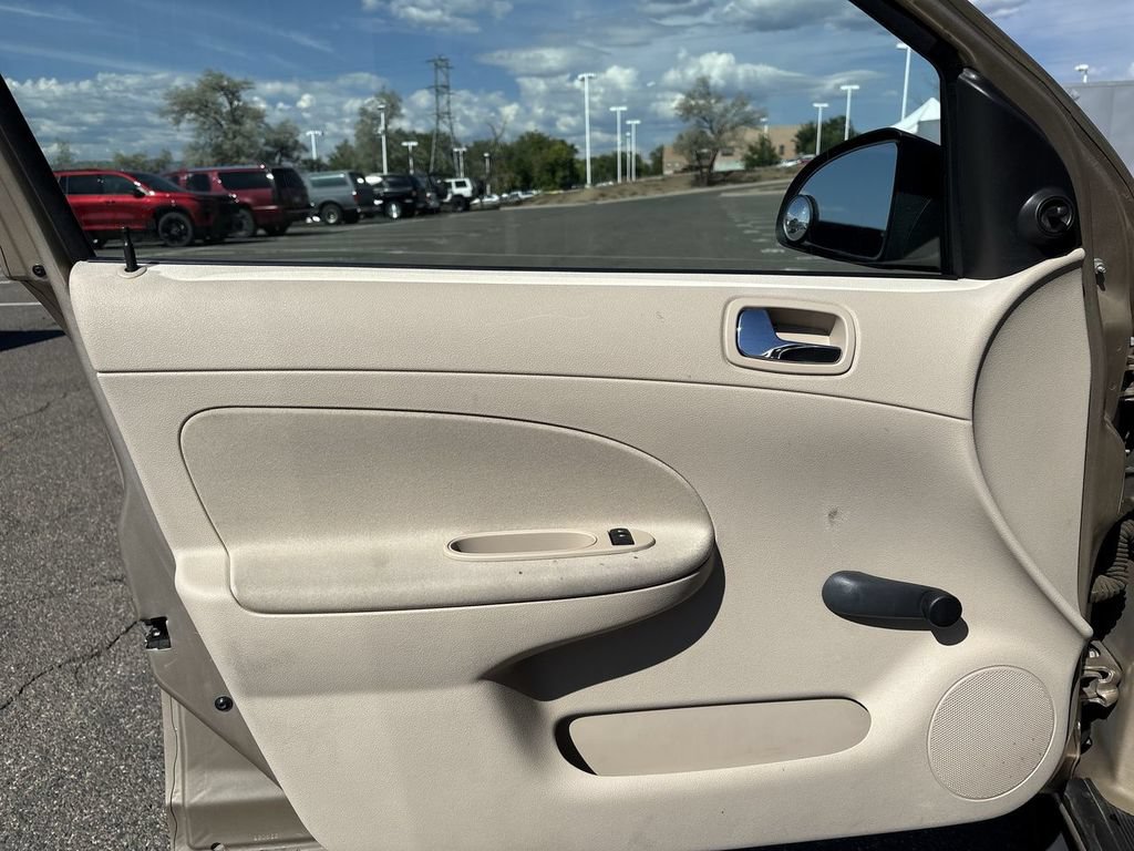 Used 2006 Chevrolet Cobalt LS FWD image 25