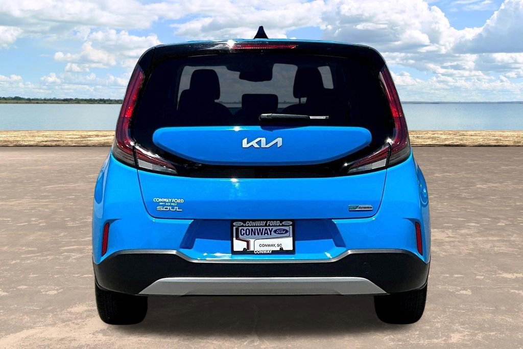Used 2025 Kia Soul EX FWD image 7