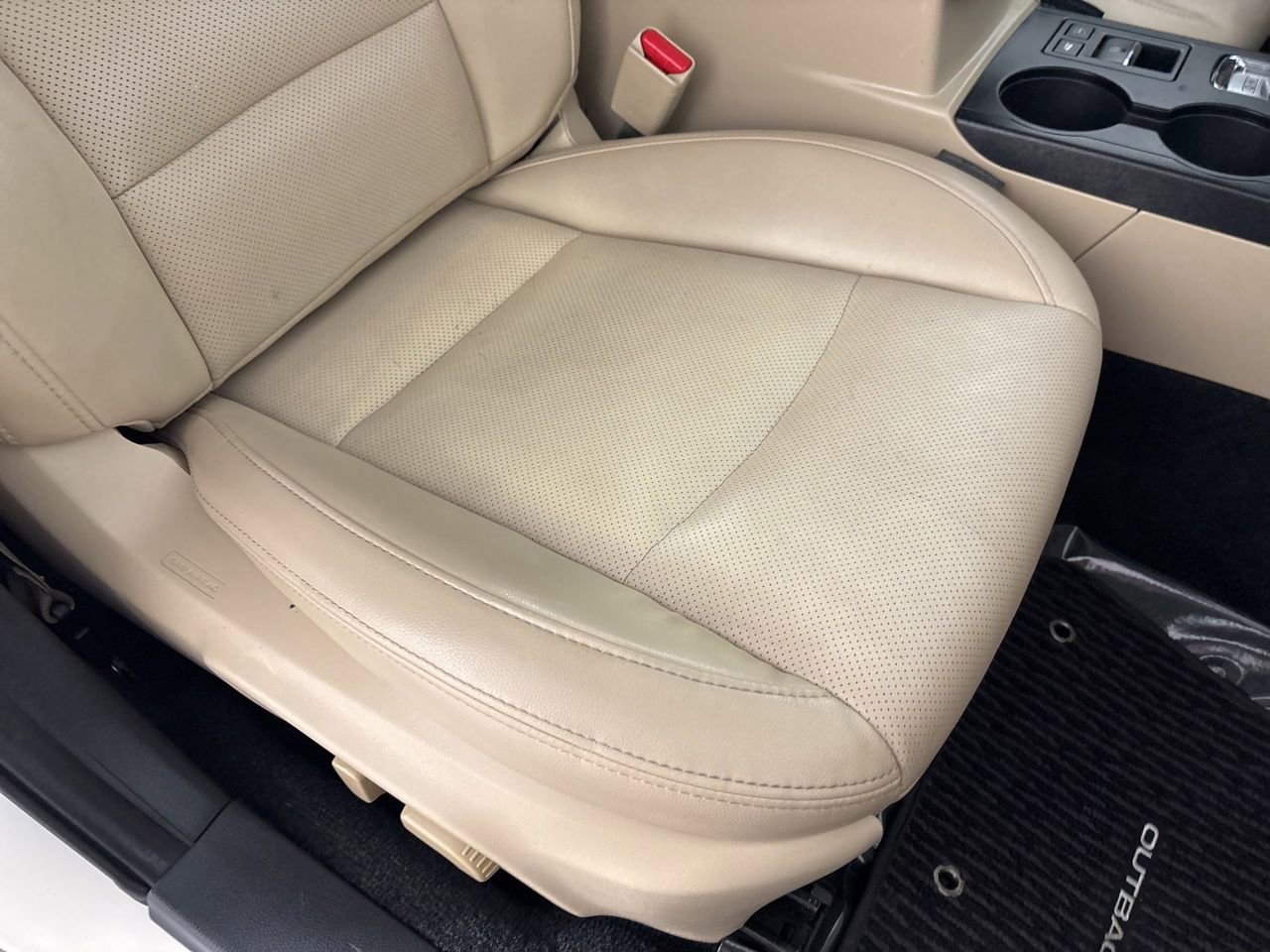 Used 2015 Subaru Outback 2.5i Limited AWD/4WD image 32