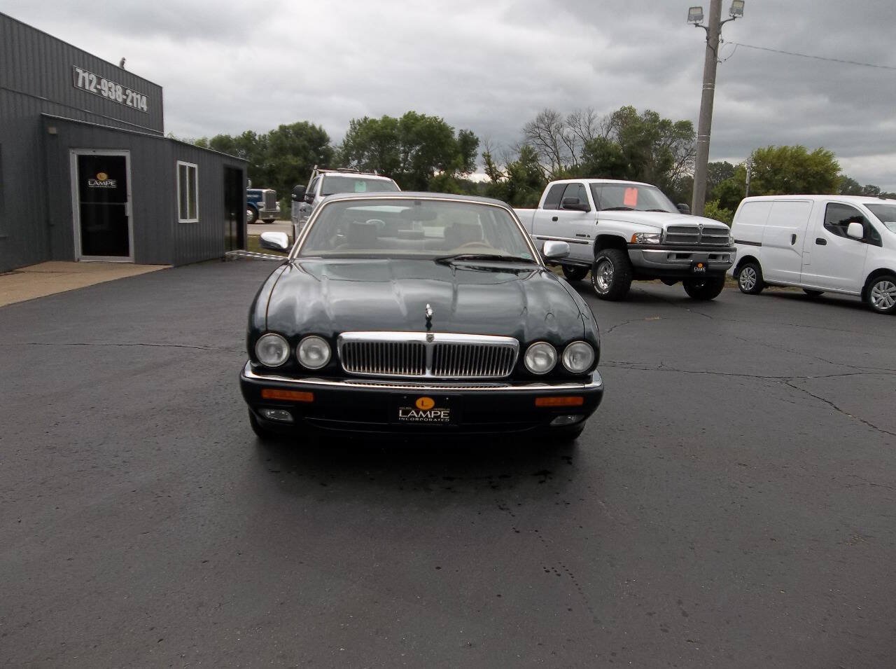 Used 1995 Jaguar XJ Vanden Plas RWD image 11