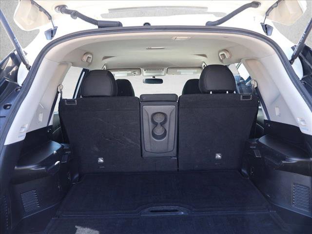 Used 2018 Nissan Rogue S image 6