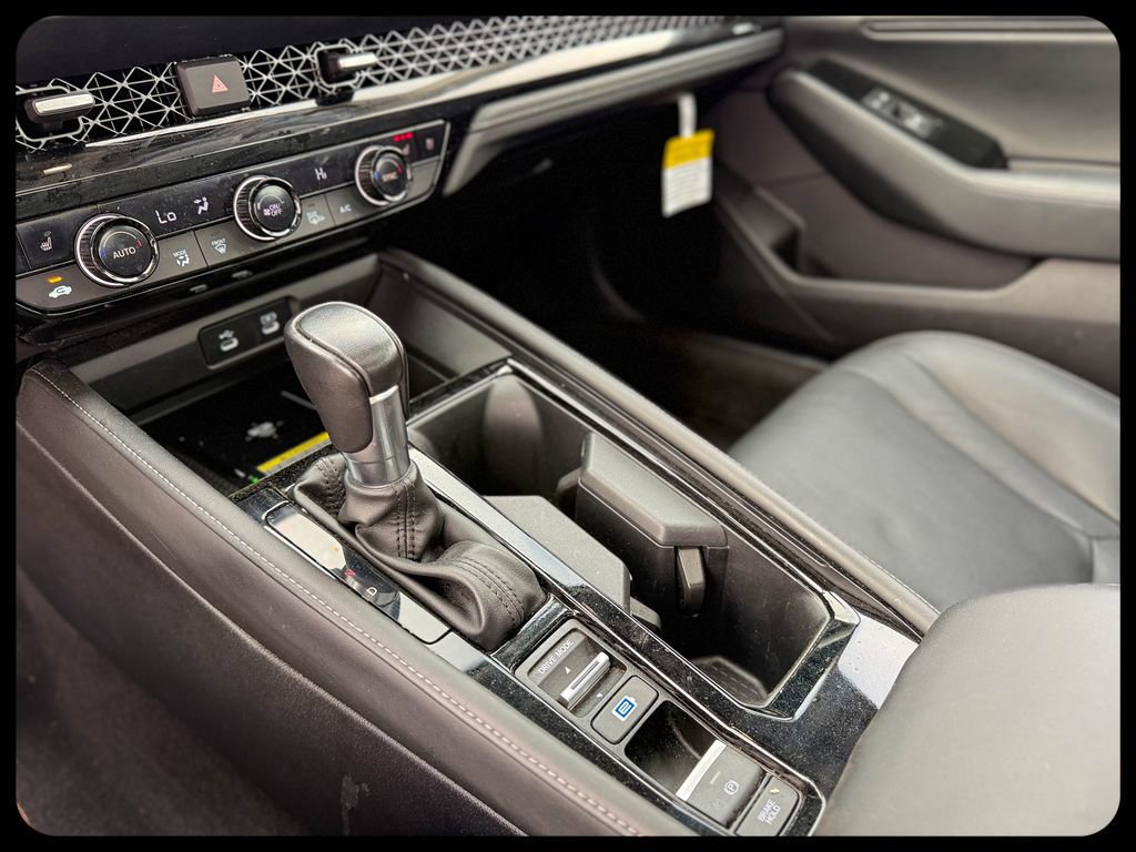 Used 2024 Honda Accord Touring image 27