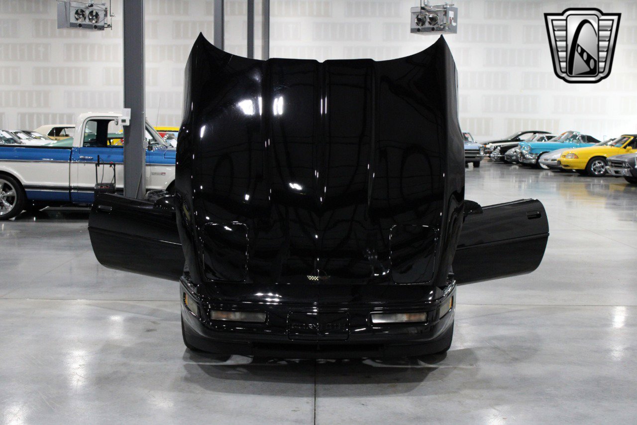 Used 1994 Chevrolet Corvette Coupe image 21