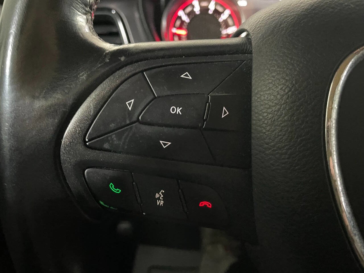 Used 2019 Dodge Challenger SXT image 38