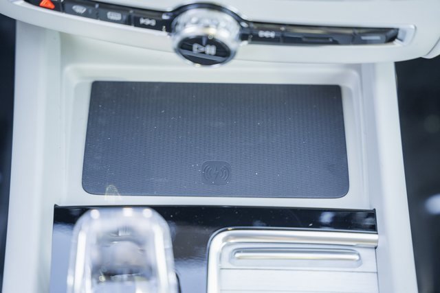 New 2026 Volvo XC60 B5 Ultra w/ Protection Package Premier image 24