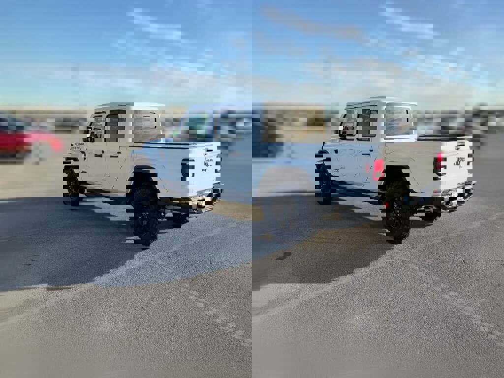 New 2026 Jeep Gladiator Sport image 8