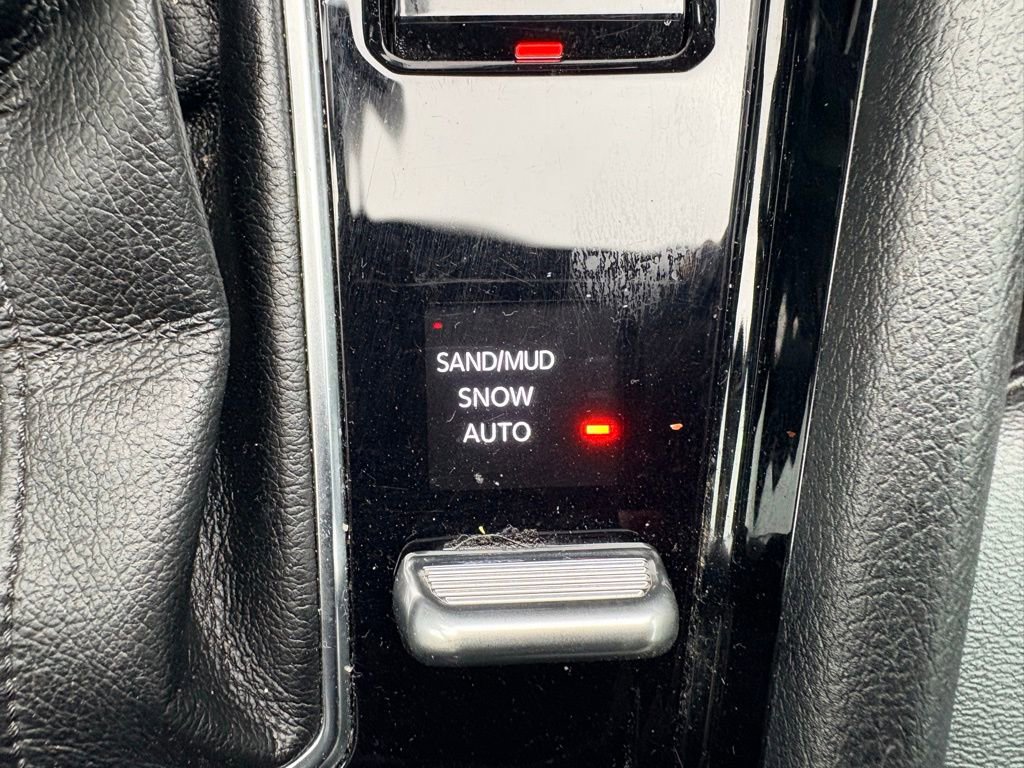 Used 2024 Jeep Compass Limited image 23