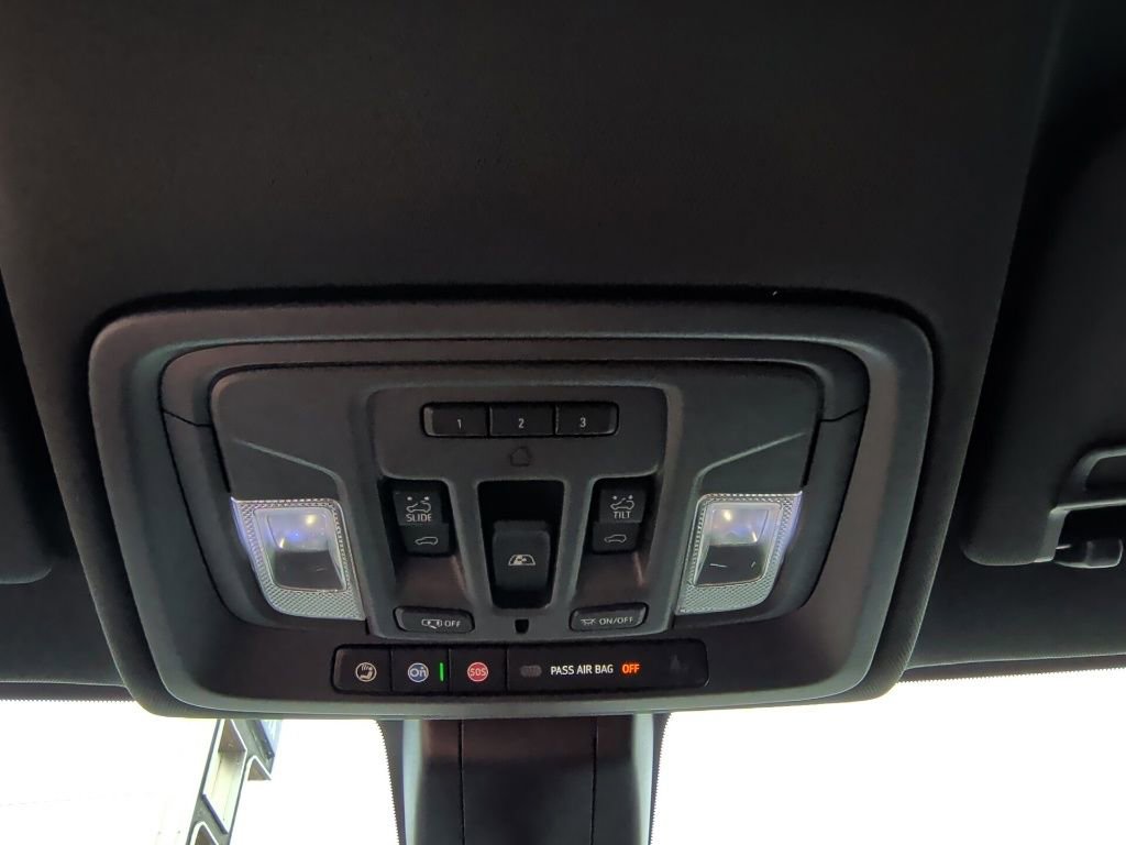 Used 2021 GMC Sierra 1500 AT4 w/ Technology Package image 24