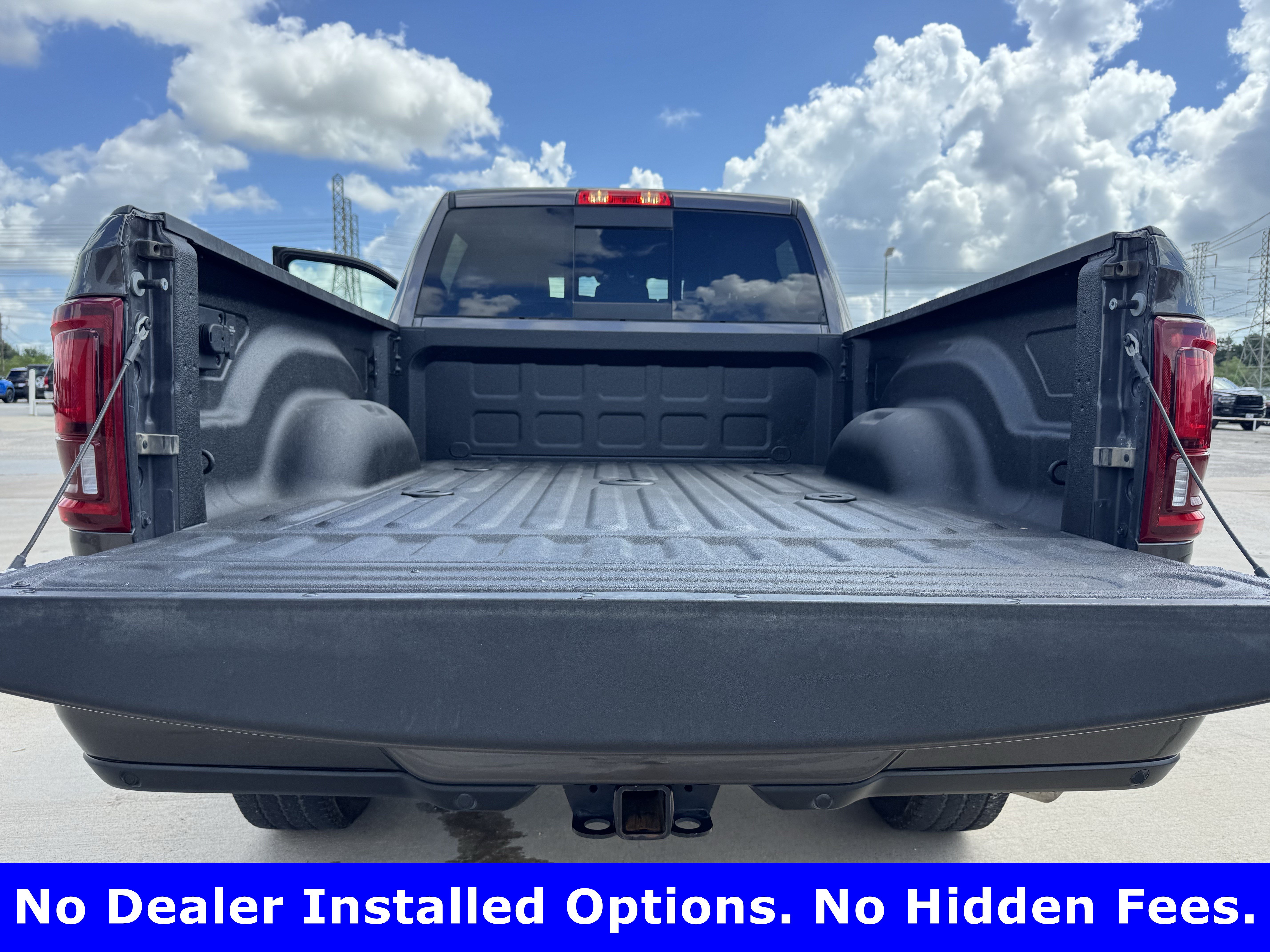Used 2025 RAM 2500 Laramie AWD/4WD image 28