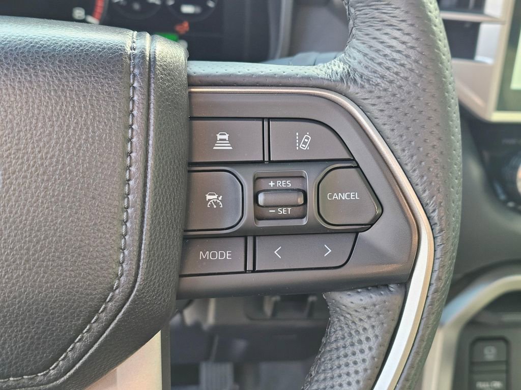 Used 2025 Toyota Sequoia Limited AWD/4WD image 29