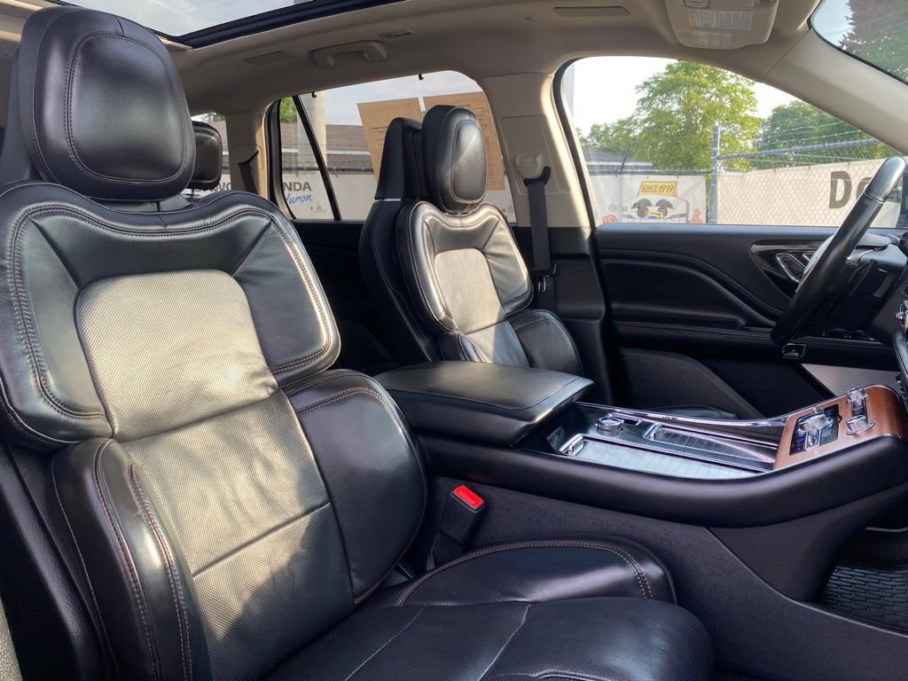 Used 2020 Lincoln Aviator Reserve w/ Equipment Group 201A AWD/4WD image 18