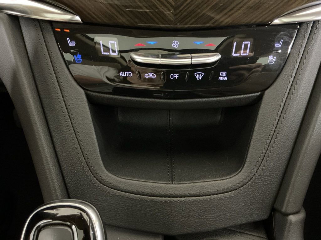 Used 2021 Cadillac XT6 Premium Luxury w/ Platinum Package image 11