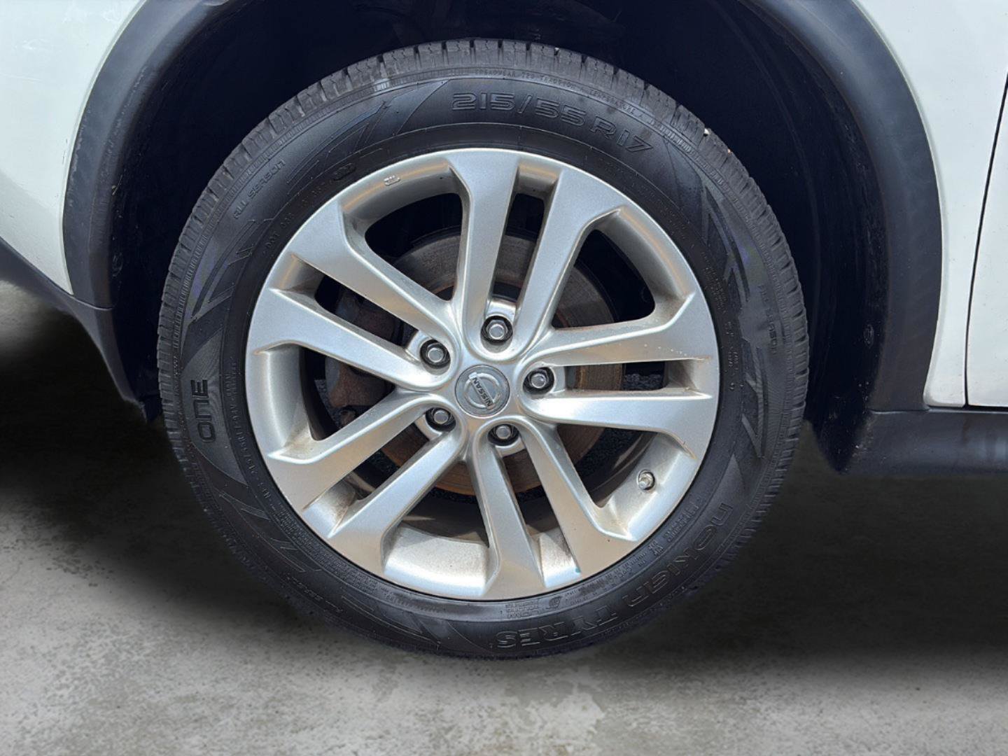 Used 2014 Nissan Juke SL AWD/4WD image 22